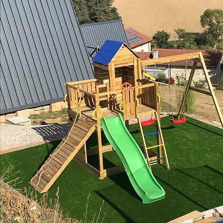 O Tipi مكان تخييم *