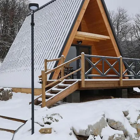 O Tipi Campsite *
